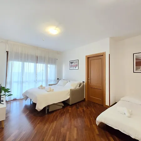 Horizon View - Panoramic Terrace Apartment Fiumicino