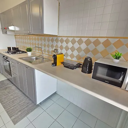 Horizon View - Panoramic Terrace Apartment Fiumicino