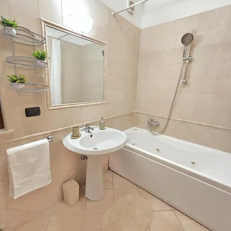 Horizon View - Panoramic Terrace Apartment